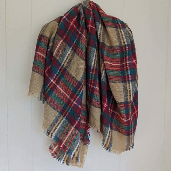 Altar’d State blanket scarf - Picture 5 of 7